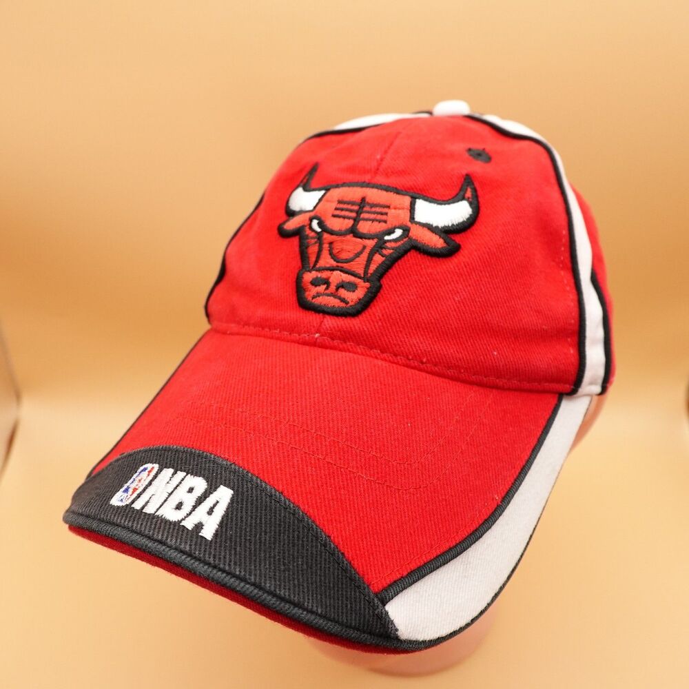 Chicago Bulls Hat Cap Strap Back Red Black White One Size NBA Basketball